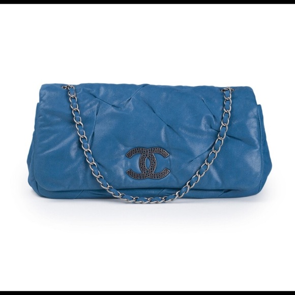 ISO BLUE IRIDESCINT CHANEL BAG - Picture 1 of 1